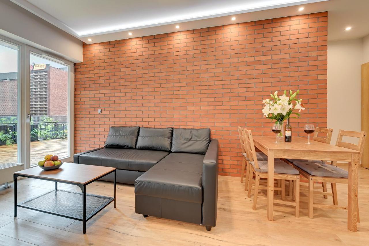 Central Apartment - Free Private Parking Gdansk Bagian luar foto